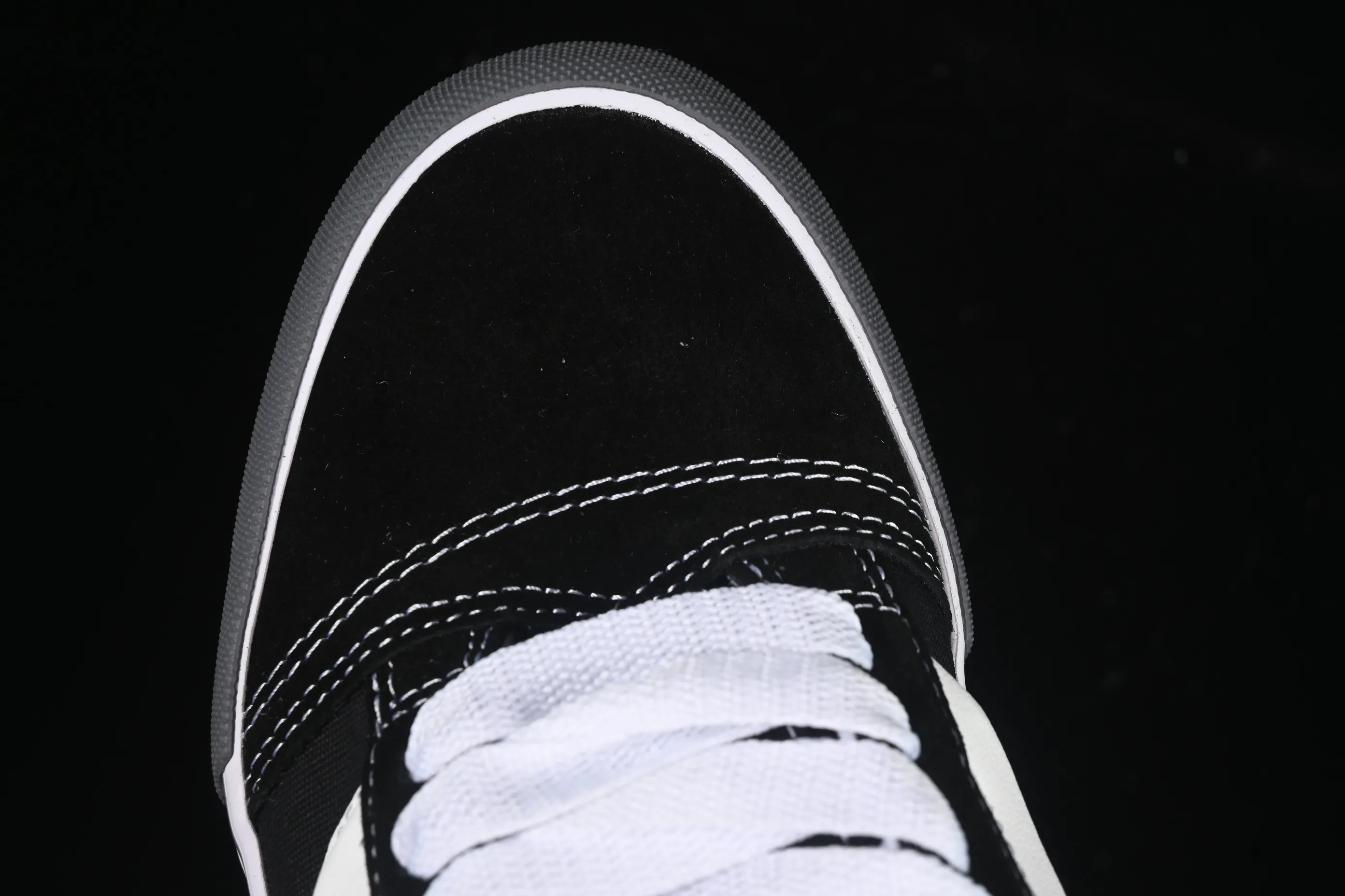 All categories Vans Vans series Vans Low Vans low-top Vans Knu Skool Vans low-top retro casual fat bread shoes VN0009QCCJJ